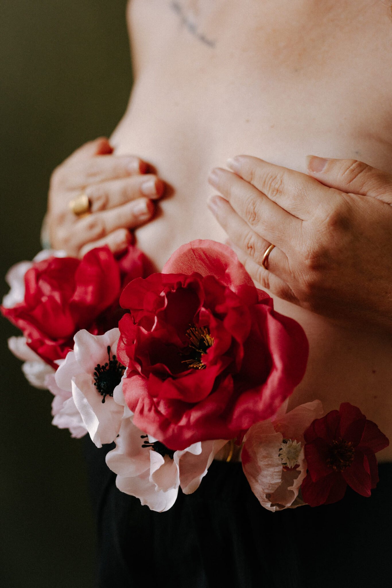 fleurs soie accessoire décoration coiffure mariage horticulture textile pavot anémone atelier Mantille Toulouse artisanat responsable création Occitanie octobre rose