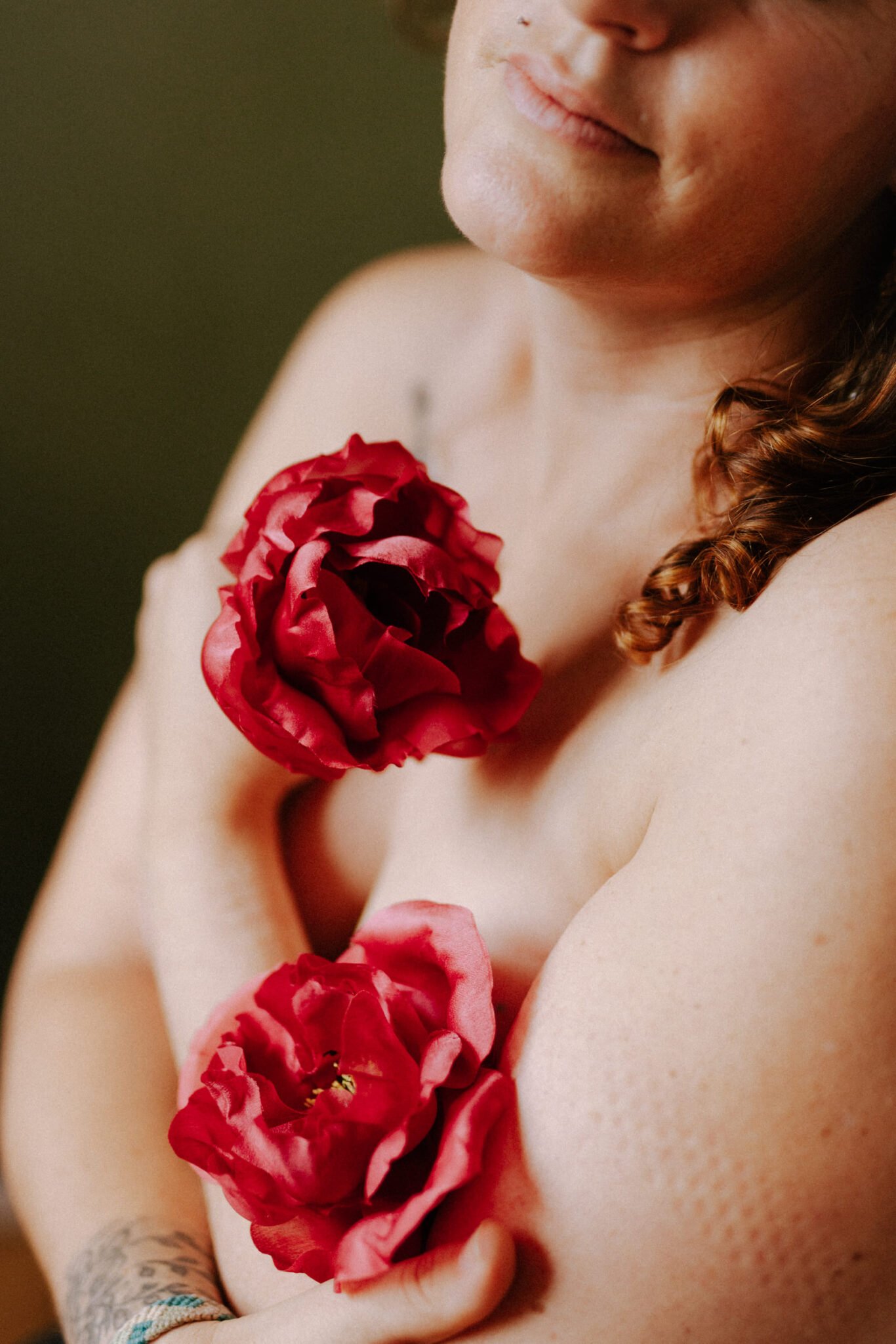 fleurs soie accessoire décoration coiffure mariage horticulture textile pavot anémone atelier Mantille Toulouse artisanat responsable création Occitanie octobre rose