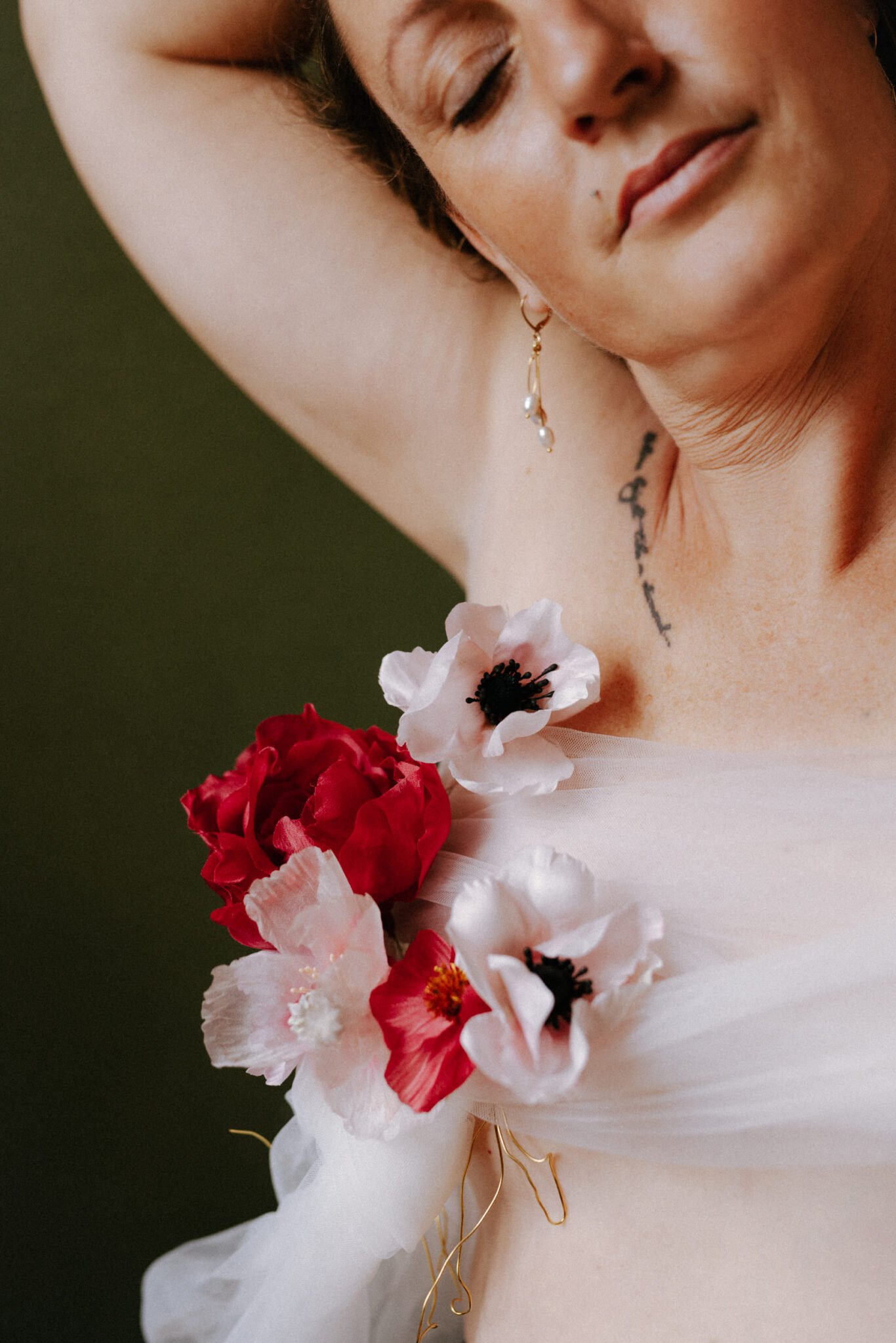 fleurs soie accessoire décoration coiffure mariage horticulture textile pavot anémone atelier Mantille Toulouse artisanat responsable création Occitanie octobre rose