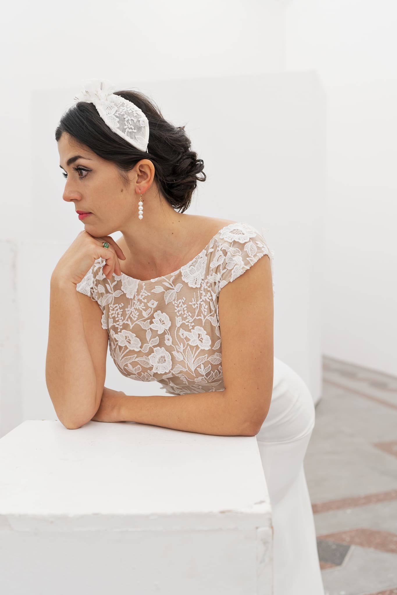 bibi mariée mariage Aphrodite dentelle tulle soie haute couture atelier Mantille Toulouse artisanat responsable création Occitanie