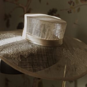 capeline chapeau dentelle Luneville mariée mariage atelier Mantille Toulouse artisanat responsable Occitanie