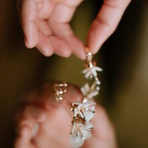 bijoux boucles d'oreilles perles mariage atelier Mantille Toulouse artisanat responsable Occitanie horticulture textile