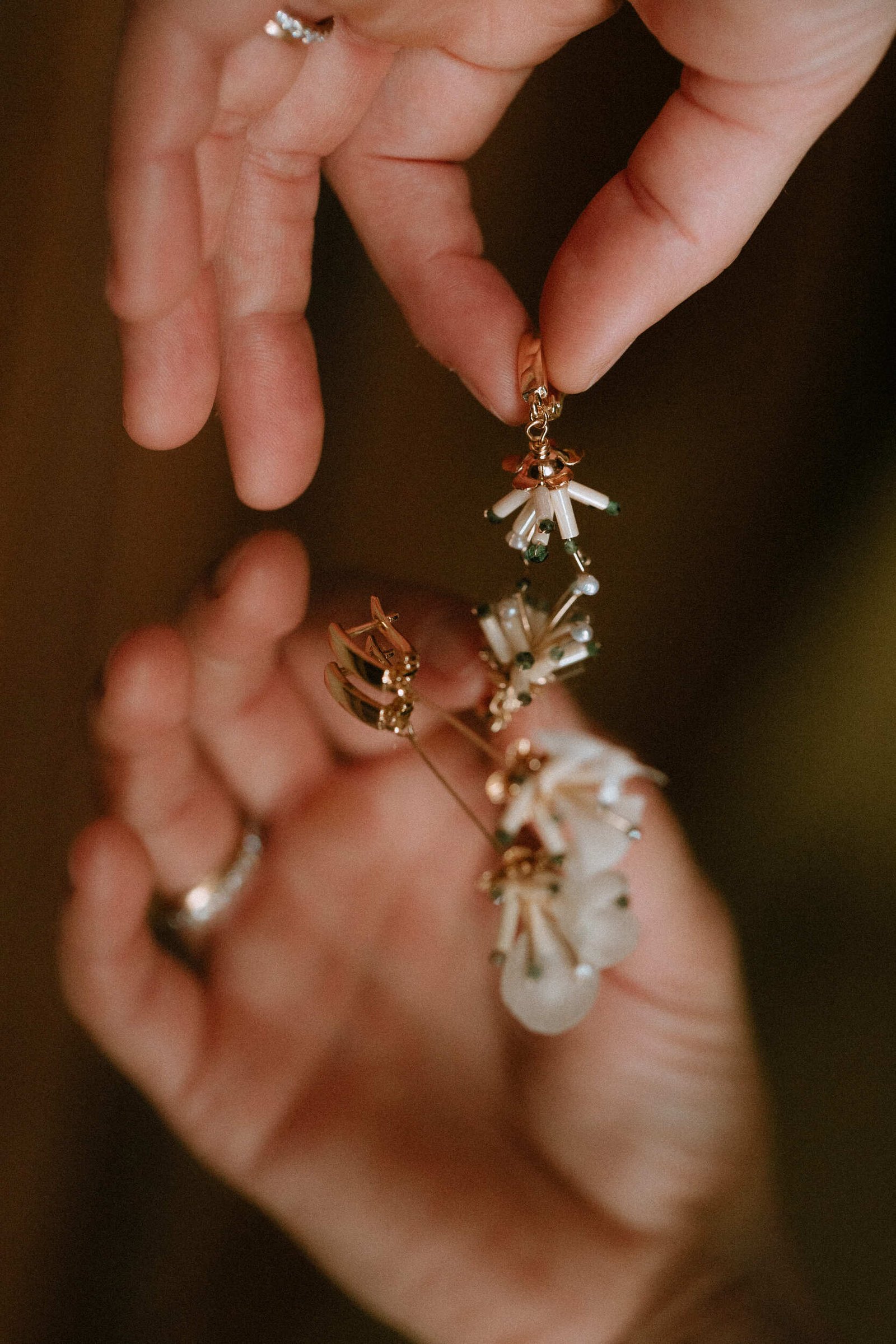 bijoux boucles d'oreilles perles mariage atelier Mantille Toulouse artisanat responsable Occitanie horticulture textile