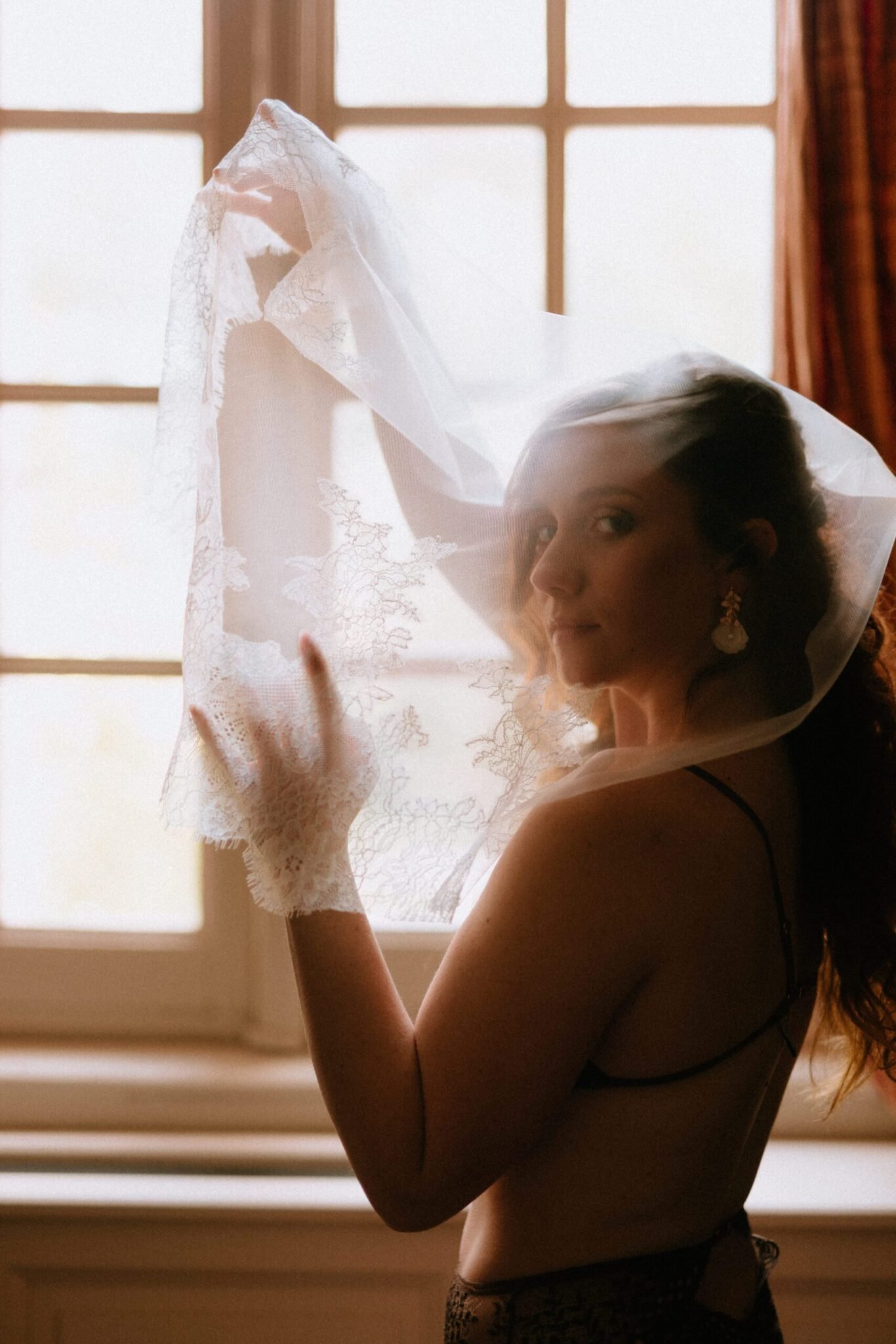 voile mariée Autant pièce unique dentelle Chantilly tulle soie atelier Mantille Toulouse artisanat responsable création Occitanie