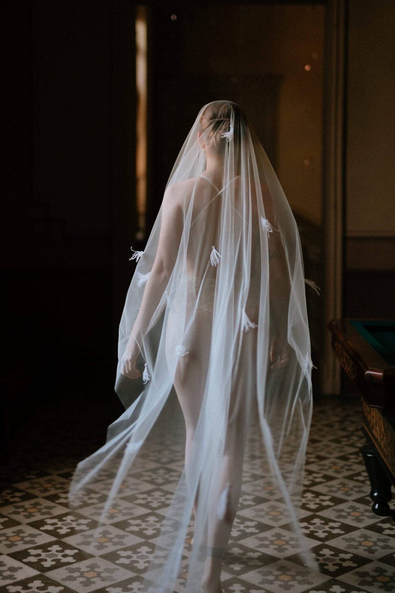 voile mariée Eole pièce unique perles plumes atelier Mantille Toulouse artisanat responsable création Occitanie