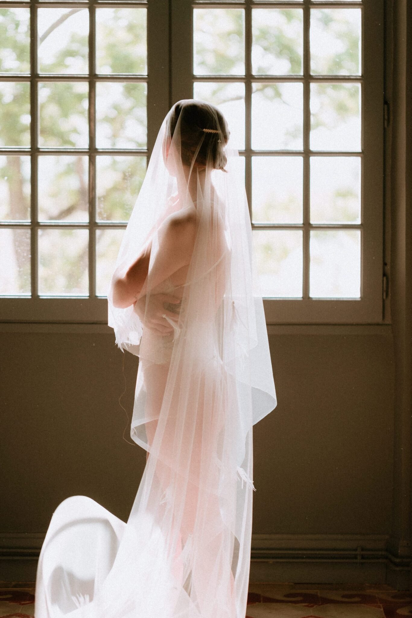 voile mariée Eole pièce unique perles plumes atelier Mantille Toulouse artisanat responsable création Occitanie