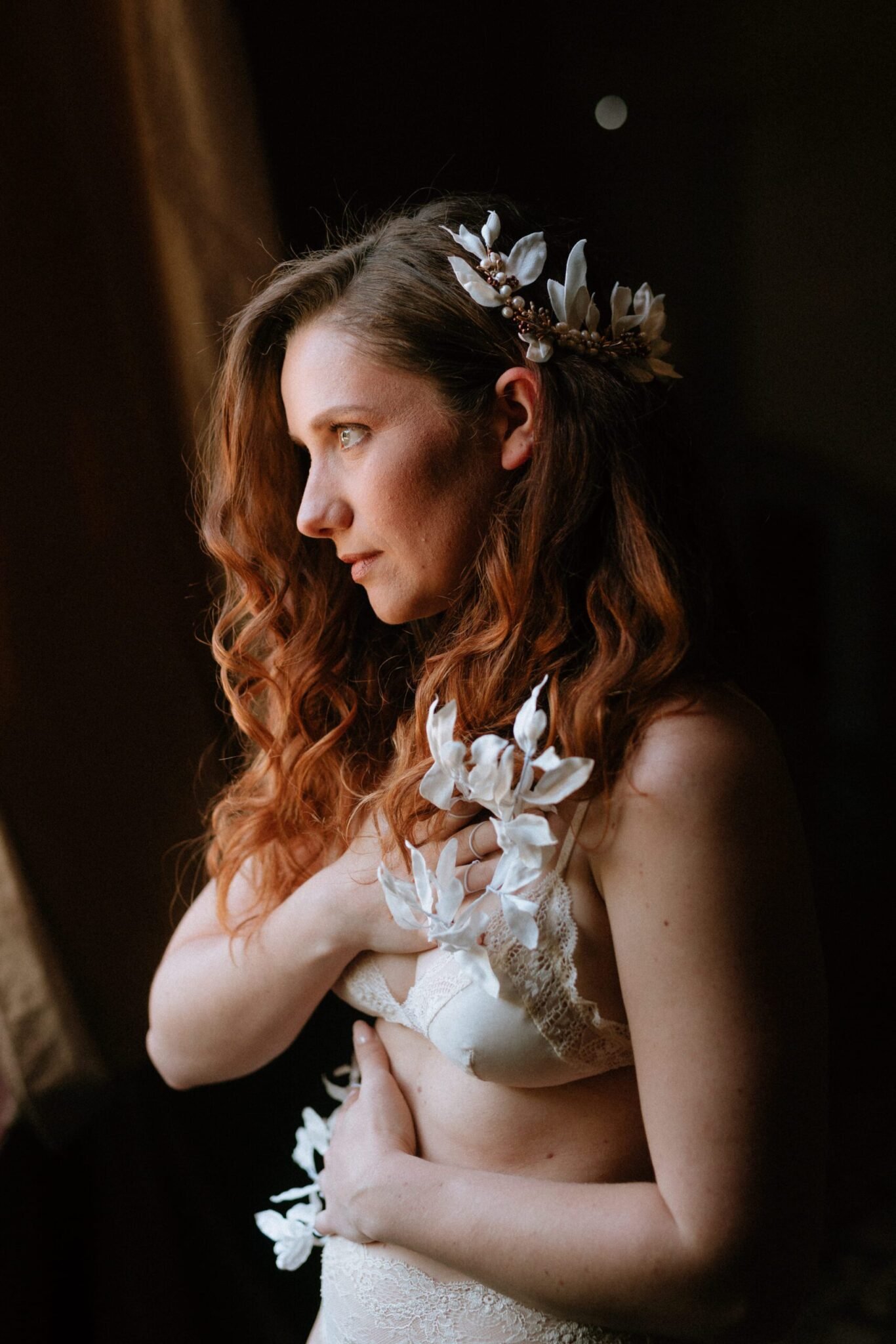 peigne Daphnée coiffure mariée mariage perles soie atelier Mantille Toulouse artisanat responsable Occitanie