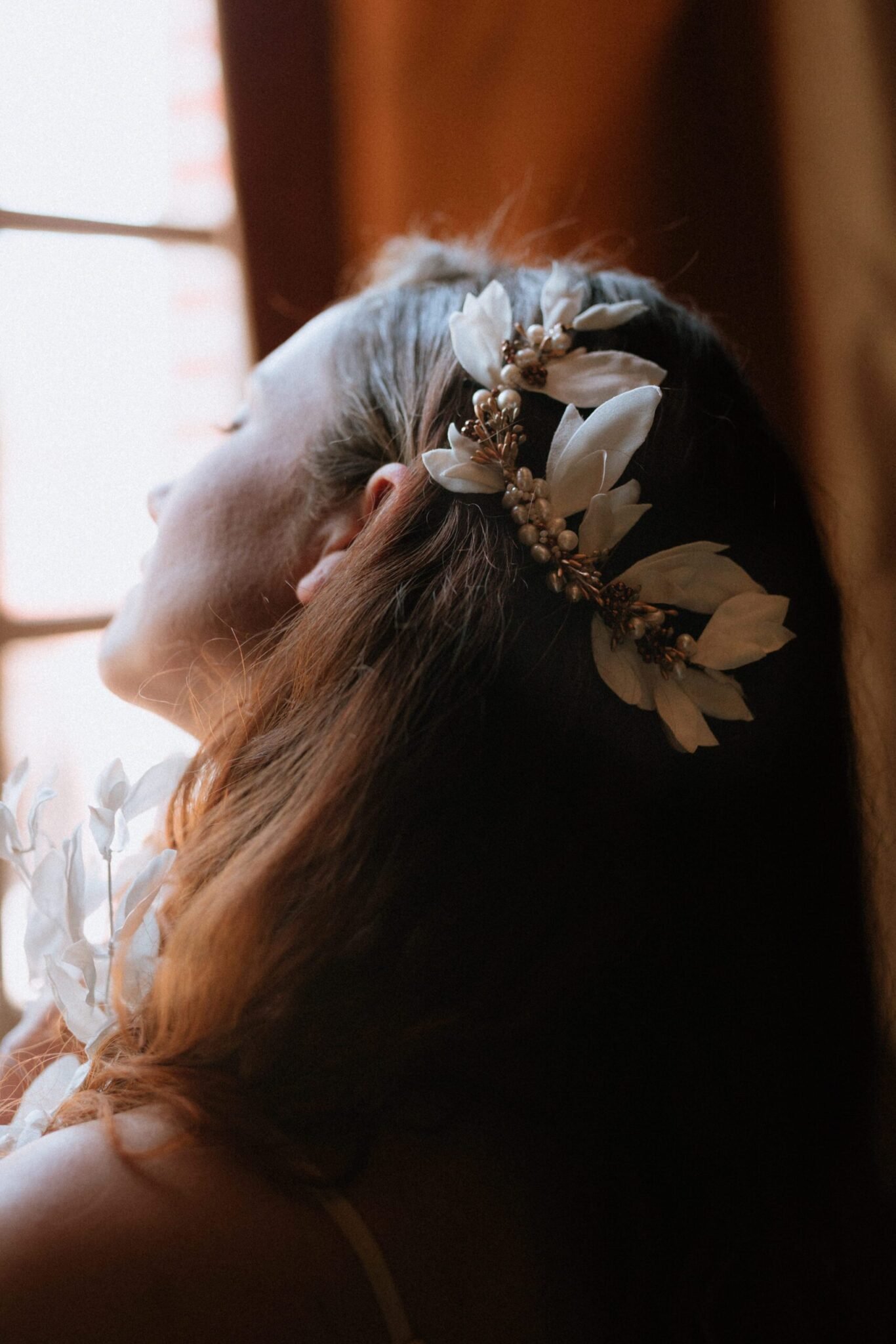 peigne Daphnée coiffure mariée mariage perles soie atelier Mantille Toulouse artisanat responsable Occitanie