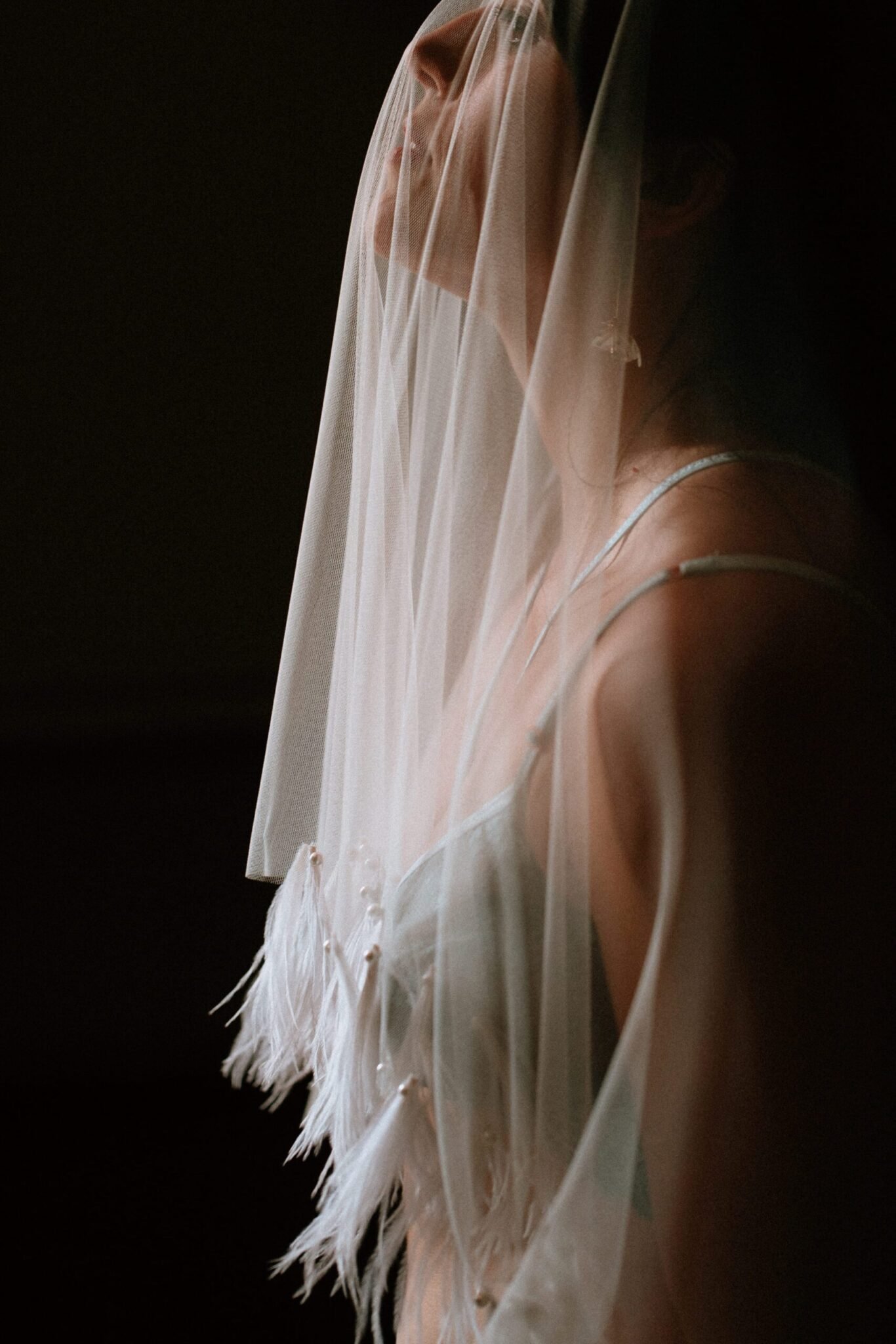 voile mariée Eole pièce unique perles plumes atelier Mantille Toulouse artisanat responsable création Occitanie